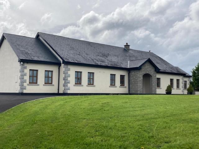 Lir Lodge Castlepollard 外观 照片
